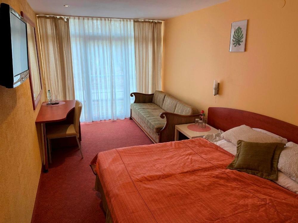 Resort Piaseczno Rozpłucie Dış mekan fotoğraf